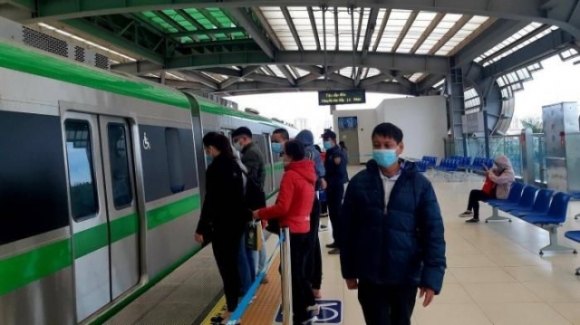 6 Tau Cat Linh   Ha Dong Vang Khach Nhieu Khoang Trong Sang Dau Tuan