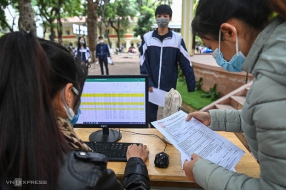 3 Nhung Hoc Sinh Ha Noi Dau Tien Tiem Vaccine Covid 19