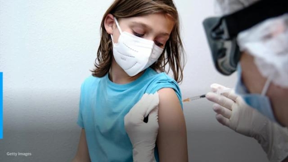 1 Chau Au Phe Chuan Vac Xin Cho Tre Duc Vuot 100000 Ca Tu Vong