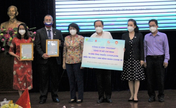 1 Tphcm Tiep Nhan 10000 Ong Thuoc Cytoflavin Dieu Tri Covid 19