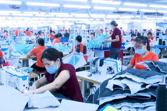 1 Dam Bao Phong Dich Cho Hang Van Lao Dong Ha Tinh San Xuat Dip Cuoi Nam