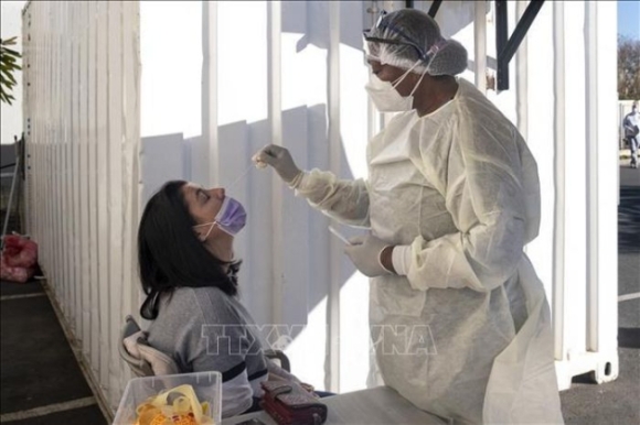 1 Nam Phi Keu Goi Nguoi Dan Tiem Phong Covid 19 Trong Boi Canh Xuat Hien Bien The Virus Moi