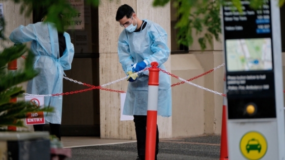 1 Bien Chung Omicron Lan Den Australia