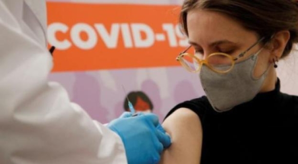 1 Cac Hang Duoc Ruc Rich Tim Vu Khi Diet Bien Chung Sieu Dot Bien Omicron