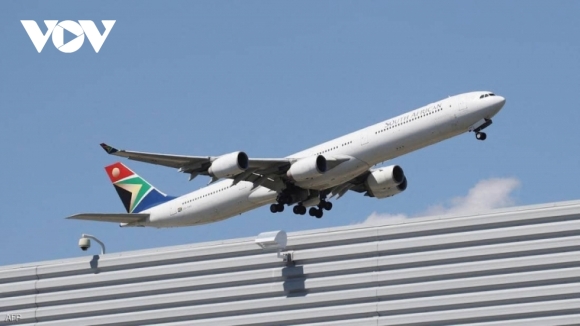 1 Chau Au Gap Rut Ban Hanh Cac Bien Phap Ngan Chan Bien The Omicron