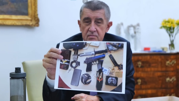 1 Thu Tuong Sec Bi Am Sat Hut