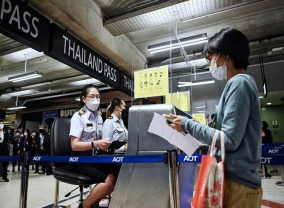 4 Omicron Va Dieu Toi Te Nhat