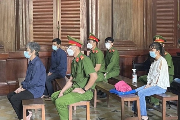 1 Doi Tuong Sieu Lua Khien Hon 10000 Nguoi Sap Bay Web Deu