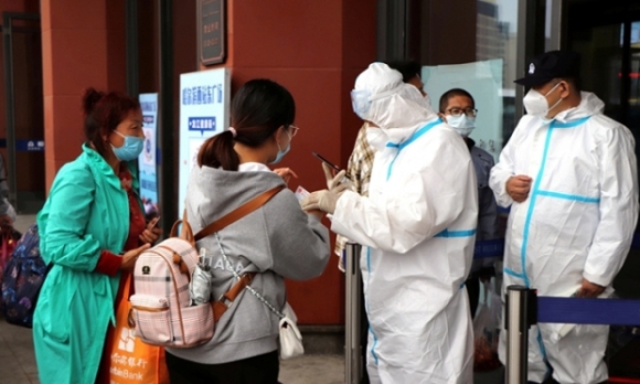 1 Thanh Pho Trung Quoc Tra 1500 Usd Cho Nguoi Nhiem Ncov Tu Bao Cao