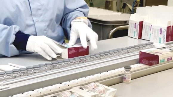 1 Phap Phe Duyet Lieu Phap Khang The Cua Astrazeneca