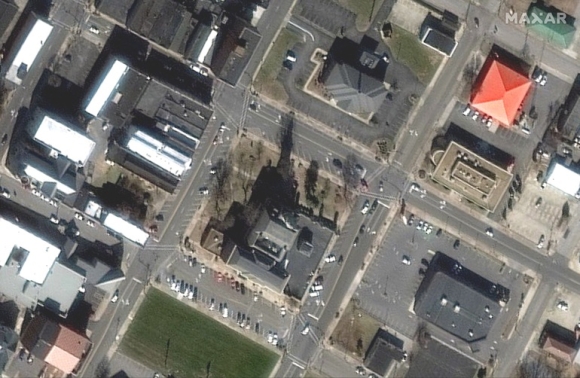 9 Canh Truoc Va Sau Tham Hoa Loc Xoay Nghi Lam 100 Nguoi Chet O My