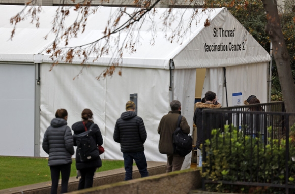 3 Covid 19 The Gioi 14 12 Anh Dan Mach Du Bao Omicron La Bien The Thong Tri