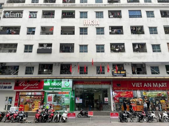 1 Vu Cu Dan Chung Cu Hh Linh Dam Cau Cuu Vi Mot Gia Dinh Co 4 F0 Nhung Khong Duoc Dua Di Cach Ly Chinh Quyen Len Tieng