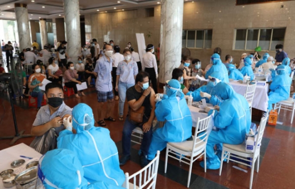 1 Cho Phep Tiem Vaccine Covid 19 Mui Ba Sau Mui Hai 3 Thang