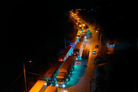 11 Trang Dem Nhich Xe Vao Bai Xuat Hang O Cua Khau Tan Thanh