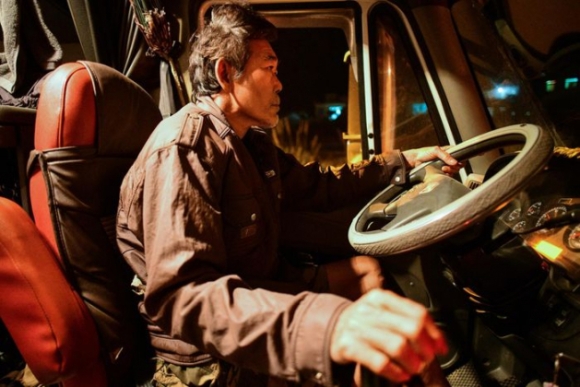 3 Trang Dem Nhich Xe Vao Bai Xuat Hang O Cua Khau Tan Thanh