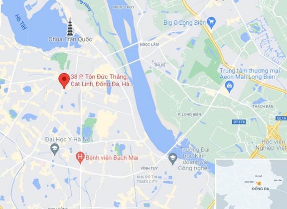 2 Nha 2 Tang Boc Chay Giua Trua Lua Lan Sang Phong Giao Dich Ngan Hang