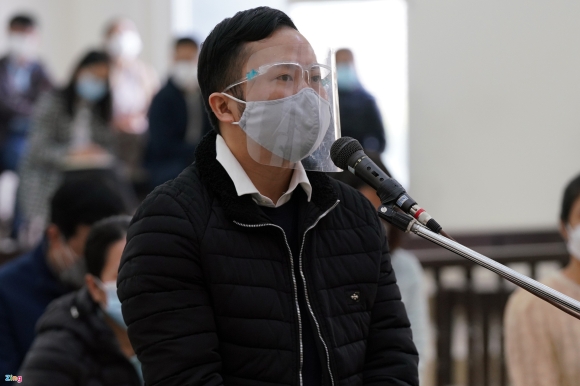 1 Cuu Hieu Truong Dh Dong Do Chi Nop Tien La Duoc Cap Bang Dai Hoc