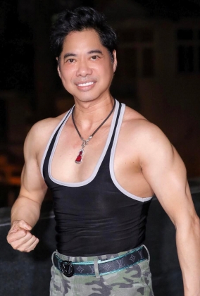 5 Ngoc Son Tuoi 53 Song Co Doc Trong Nha 1000 Ty Tai San Can Sach Khong 1 Xu Dinh Tui