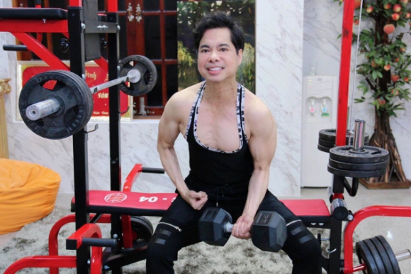 6 Ngoc Son Tuoi 53 Song Co Doc Trong Nha 1000 Ty Tai San Can Sach Khong 1 Xu Dinh Tui