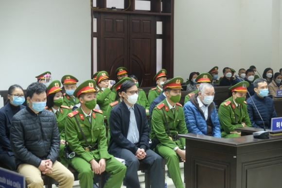 2 Cuu Giam Doc So Luc Duong Chuc Ong Chung Nhu Ong Troi Nen Bi Cao Phai Lam Theo