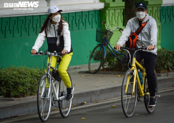 13 Anh Pho Phuong Ha Noi Vang Hoe Ngay Dau Nam Moi