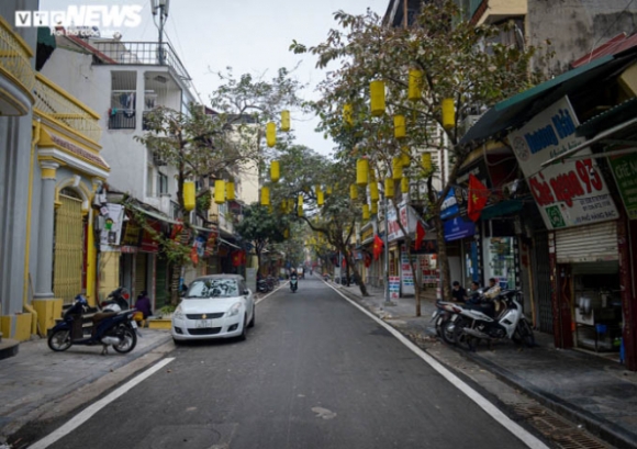 7 Anh Pho Phuong Ha Noi Vang Hoe Ngay Dau Nam Moi