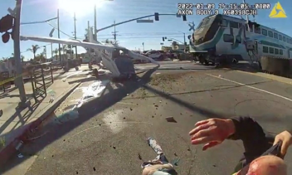 1 May Bay Roi Xuong Duong Ray Phi Cong My Thoat Chet Trong Gang Tac