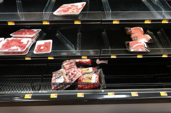 1 Omicron Can Quet Cac Sieu Thi Cua Hang My