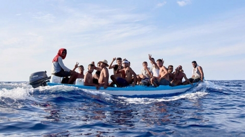 1 Di Cu Bat Hop Phap Tang Vot O Chau Au Thach Thuc Hien Huu