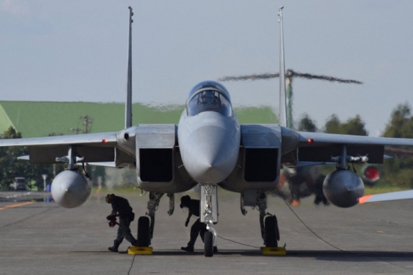 1 Phot Lo Trung Quoc Nhat Ban Quyet Nang Cap May Bay Chien Dau