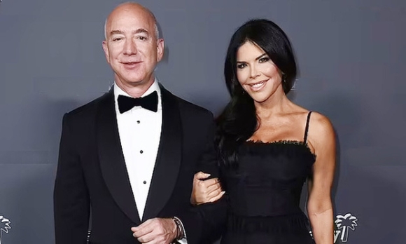 4 2 Vi Ty Phu Thich Rua Bat Cho Vo Hau Ly Hon Nhan Sac Tinh Moi Cua Bill Gates Ngo Ngang