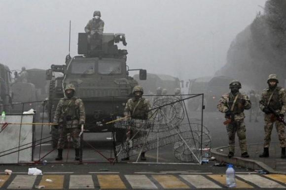 4 Kazakhstan Song Sot Sau Am Muu Dao Chinh Ai Dung Sau Cuoc Bao Loan