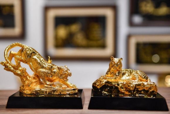 13 Tuong Ho Ben Cay Mai Vang Gia 80 Trieu Dong