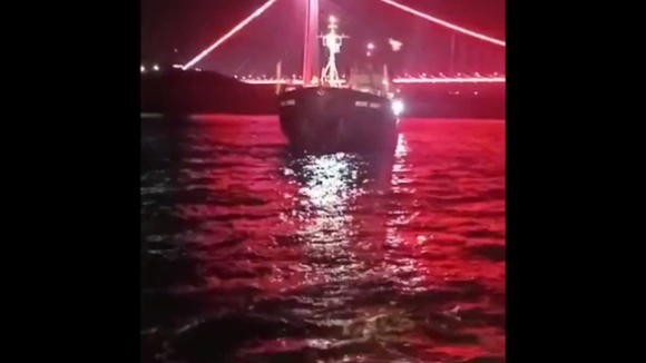 1 The Gioi Suyt Gap Nghen Duong Thuy Vi Hiep Si Dung Cam