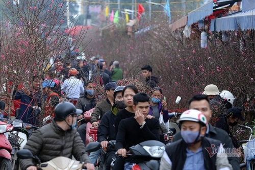 1 Noi Long Nguoi Xa Que Ve Tet Dia Phuong Dung Phong Dich Cuc Doan