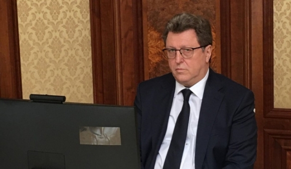 1 Trang Facebook Phai Doan Nga Tham Gia Dam Phan O Vienna Bi Chan Trong Nhieu Ngay