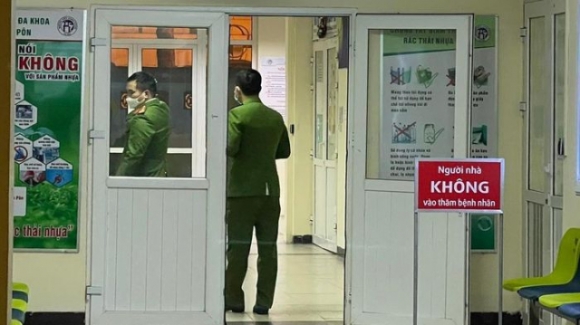 1 Vu Be Gai Bi 9 Chiec Dinh Gam Vao Dau Khoi To Vu An Bat Ga Tinh Nhan Cua Nguoi Me