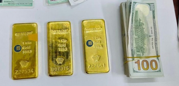 4 Nhung Duong Day Buon Vang Tien Usd Va Hang Nong Bi Chan Dung Dip Sat Tet