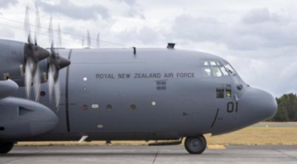 6 Cac Chuyen Bay Cuu Tro Dau Tien Khoi Hanh Den Tonga