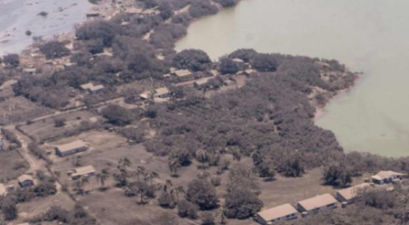 9 Cac Chuyen Bay Cuu Tro Dau Tien Khoi Hanh Den Tonga