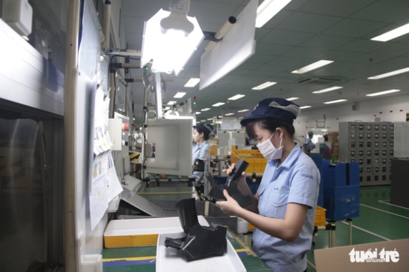 1 Lam Xuyen Tet De Gui Tien Ve Cho Me Cha