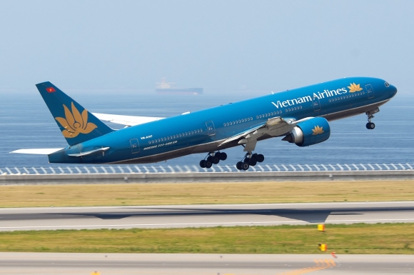 1 Vietnam Airlines Noi Lai Duong Bay Thuong Le Den Chau Au