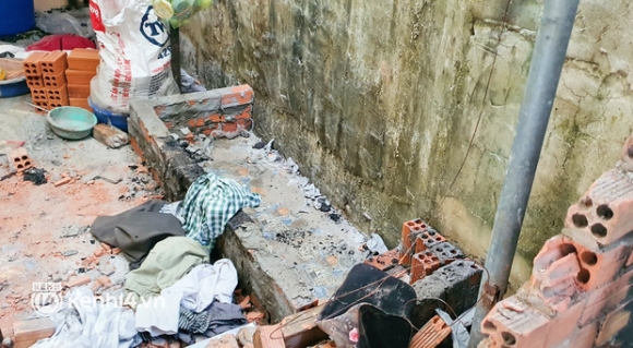 5 Anh Hien Truong Vu Nu Sinh Dau Doc Cha Ruot Roi Do Xi Mang Chon Xac Sau Nha Phong Hoa De Tao Chung Cu Gia