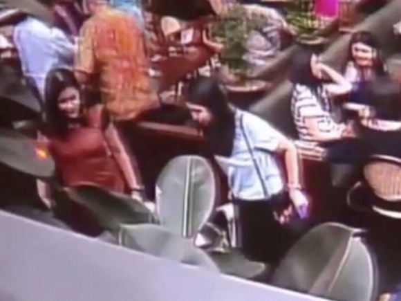 2 Dang Di Uong Ca Phe Co Gai Bong Lan Dung Ra Chet Camera Vach Tran Su That Dang Sau Nu Cuoi Lanh Gay Cua Hung Thu