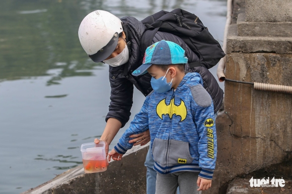 1 Chua Den Ngay Ong Tao Nhieu Nguoi Ha Noi Da Tha Ca Chep