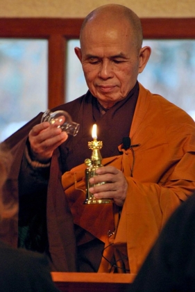 1 Thien Su Thich Nhat Hanh Va Su Tinh Lang Nhe Nhang