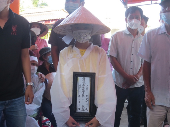 2 Duong Ve Que Quang Ngai Cua Vo Chong Ngheo Dung Mai Mai O Binh Dinh