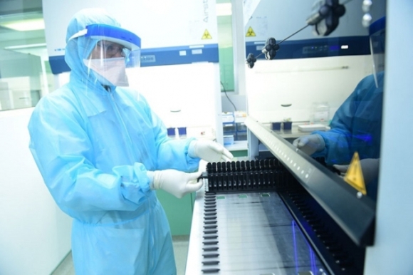 1 Ha Noi Ghi Nhan 14 Ca Nhiem Bien The Omicron