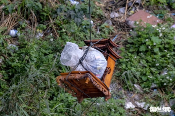 5 Ngay Ong Cong Ong Tao Lu Huong Ban Tho Da Bot Duoc Nem Xuong Song Hong